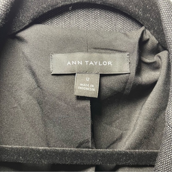 Ann Taylor Women’s Charcoal Blazer Size 12 Zip Pocket Fitted Work office Blazer - Picture 4 of 11